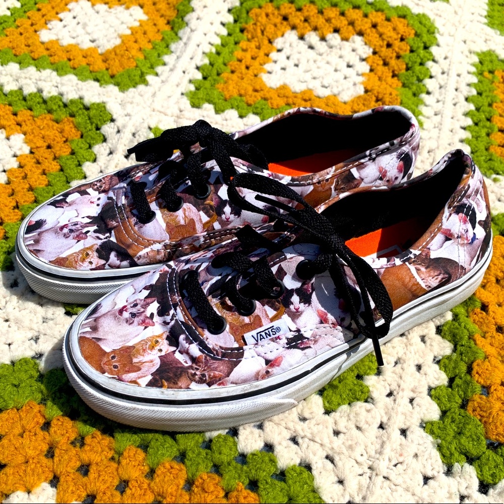 COPY - Vans Sneakers with Cat Print